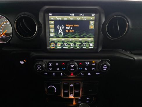 Used 2021 Jeep Gladiator Overland AWD/4WD image 26