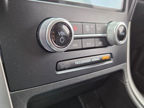 Used 2022 Ford Edge SEL w/ Convenience Package image 18