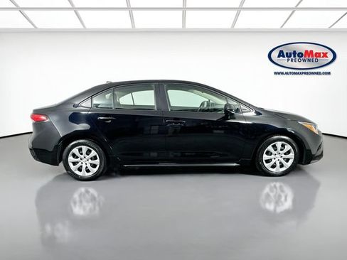 Used 2024 Toyota Corolla LE FWD image 9