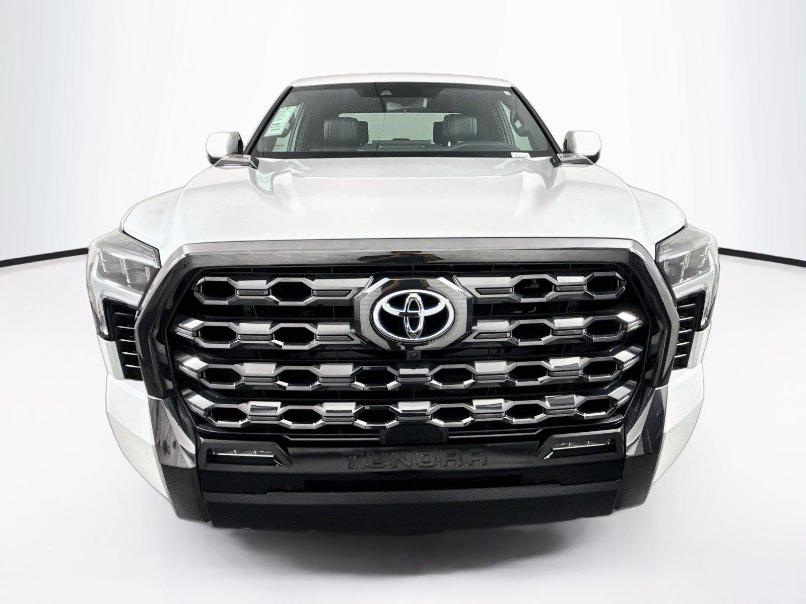 Used 2023 Toyota Tundra Platinum AWD/4WD image 9
