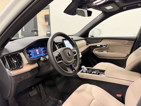 Used 2026 Volvo XC90 B6 Plus AWD/4WD image 11