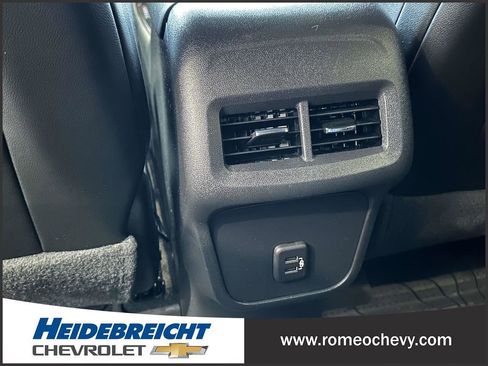 Certified 2023 Chevrolet Equinox RS w/ LPO, Floor Liner Package image 14