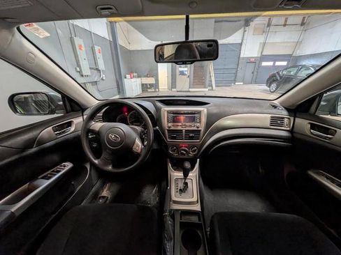 Used 2010 Subaru Impreza 2.5i AWD/4WD image 32