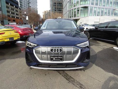 Used 2021 Audi e-tron Premium Plus w/ Premium Plus Package image 6