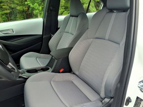 Used 2026 Toyota Corolla SE FWD image 14