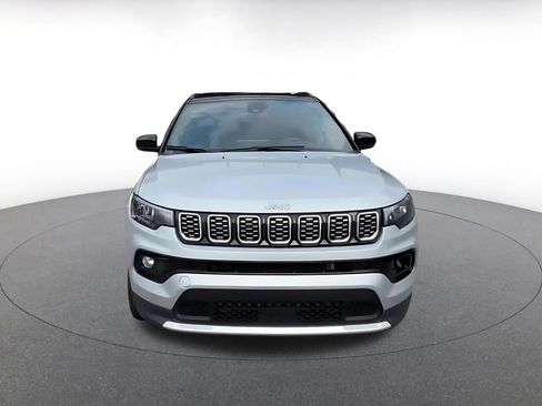 Used 2025 Jeep Compass Limited AWD/4WD image 5