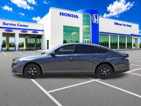 Used 2025 Honda Accord SE image 4