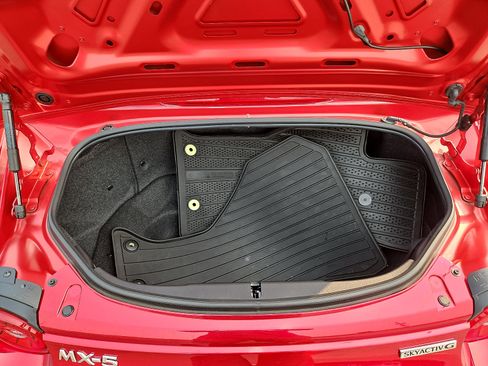 Used 2025 MAZDA MX-5 Miata Club RWD image 28