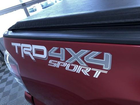 Certified 2022 Toyota Tacoma TRD Sport AWD/4WD image 9