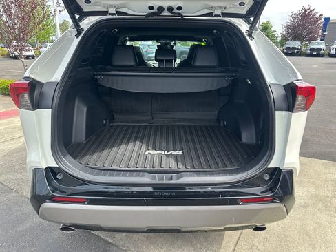 Certified 2022 Toyota RAV4 XSE w/ XSE Grade Weather Package AWD/4WD image 26