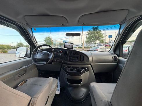Used 2007 Ford E-250 and Econoline 250 RWD image 32