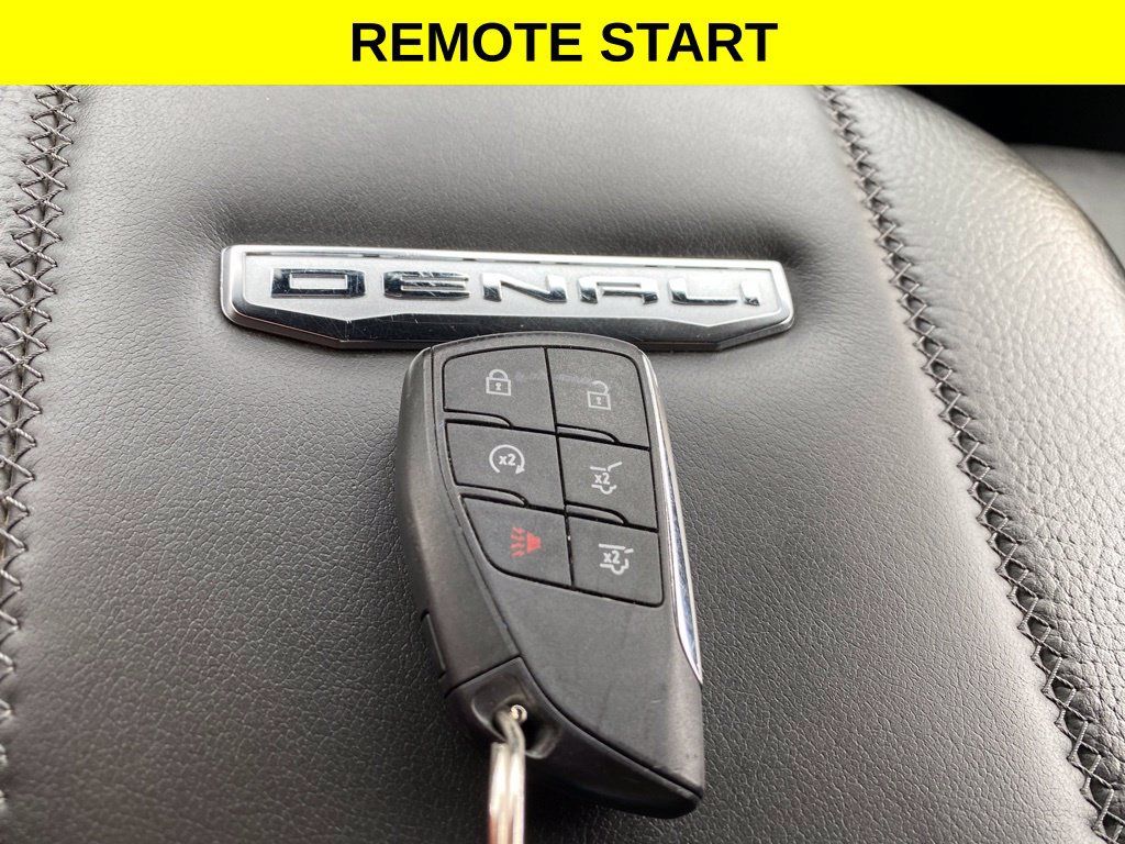Used 2025 GMC Yukon Denali AWD/4WD image 28