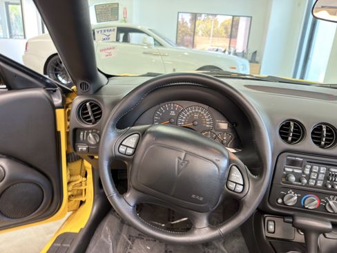 Used 2002 Pontiac Firebird Trans Am RWD image 17