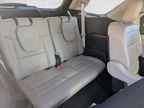 Used 2020 Ford Explorer XLT w/ Equipment Group 202A image 20