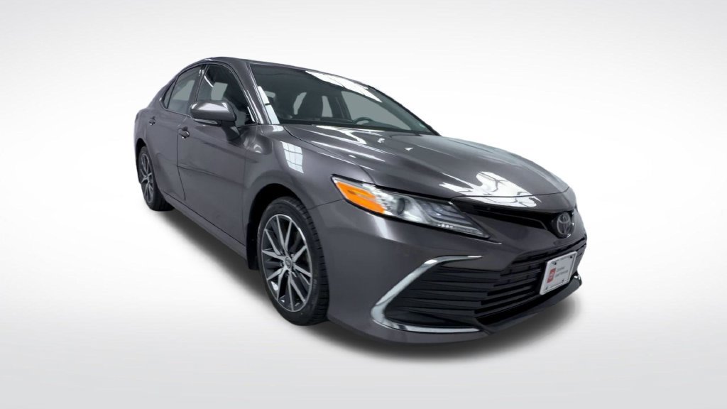 Certified 2024 Toyota Camry XLE w/ Cold Weather Package AWD/4WD image 19