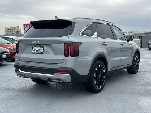 Certified 2024 Kia Sorento SX image 6