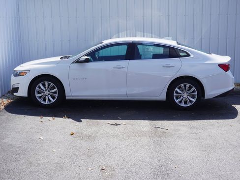 Used 2024 Chevrolet Malibu LT image 3