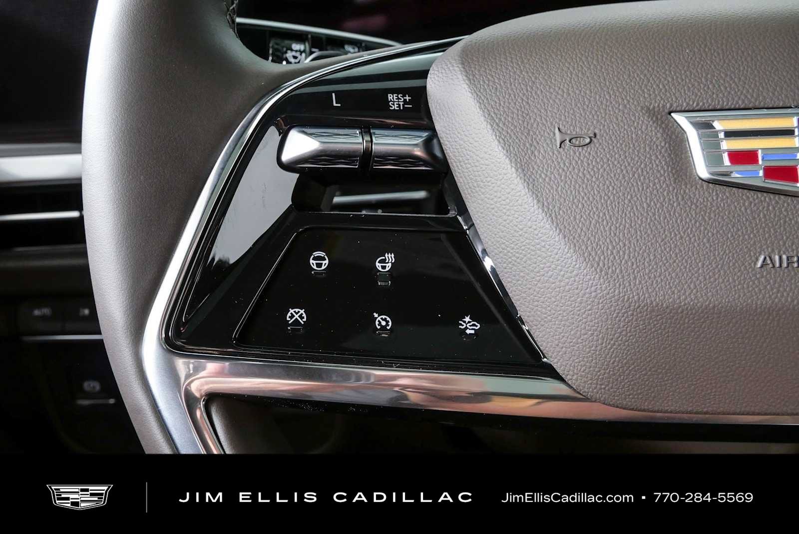 New 2026 Cadillac Escalade Luxury AWD/4WD image 12