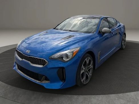 Used 2020 Kia Stinger GT-Line w/ Sun & Sound Package RWD image 3