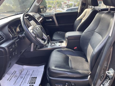 Certified 2022 Toyota 4Runner Limited AWD/4WD image 10
