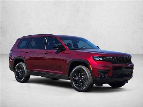 New 2025 Jeep Grand Cherokee L Altitude image 7