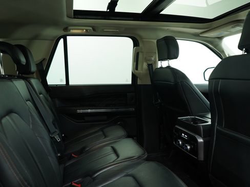 Used 2021 Ford Expedition Platinum image 13