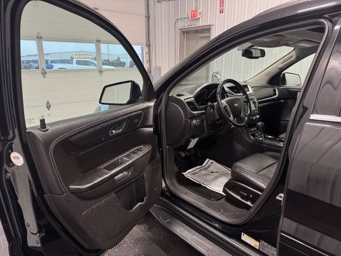 Used 2017 Chevrolet Traverse LT AWD/4WD image 10