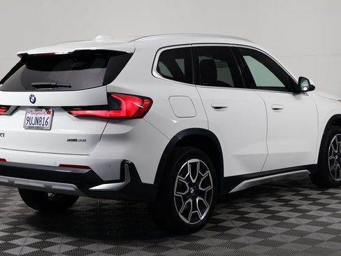 Used 2025 BMW X1 xDrive28i w/ Convenience Package image 4