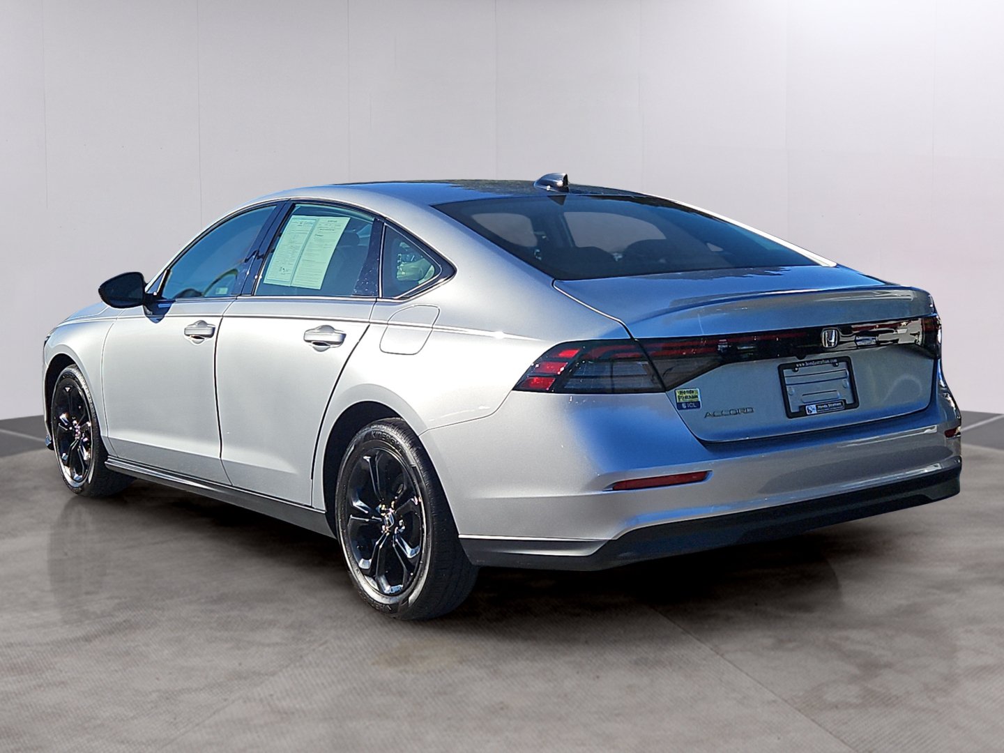 Certified 2025 Honda Accord SE image 30