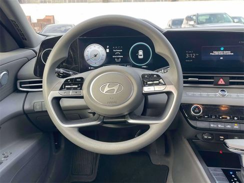 Certified 2024 Hyundai Elantra SEL image 14