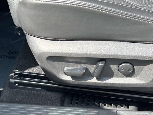 Used 2023 Nissan Rogue Platinum w/ Platinum Premium Package FWD image 19