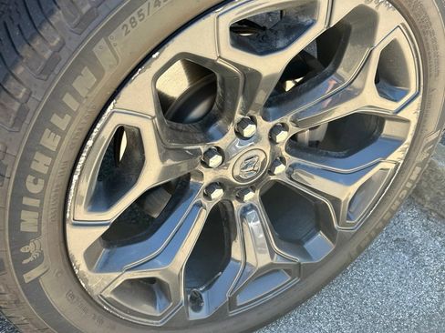 Used 2022 RAM 1500 Limited AWD/4WD image 16