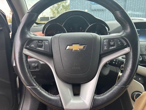 Used 2014 Chevrolet Cruze LT w/ RS Package image 12