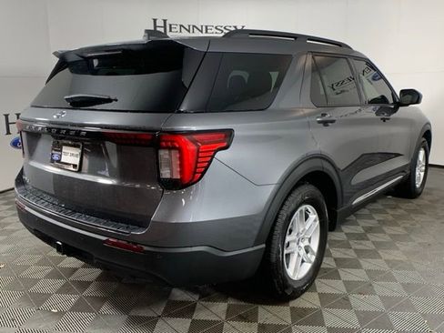 Used 2025 Ford Explorer Active image 7