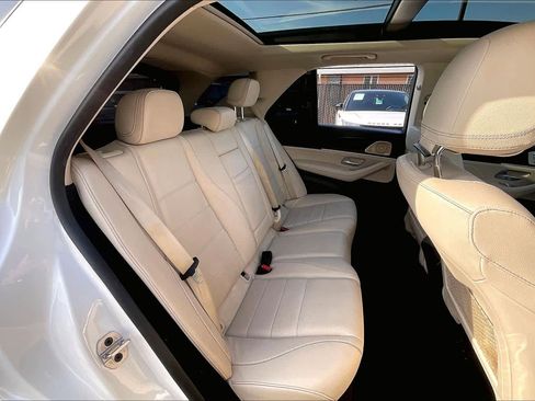 Used 2021 Mercedes-Benz GLE 350 4MATIC image 28