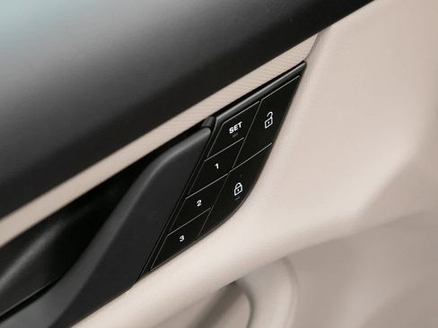 Certified 2024 Porsche Taycan image 19