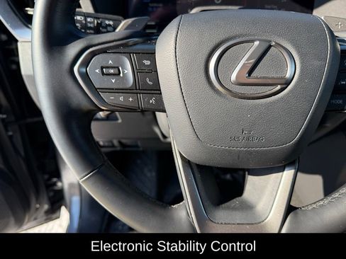 Certified 2024 Lexus GX 550 w/ Accessory Package (2T) image 11
