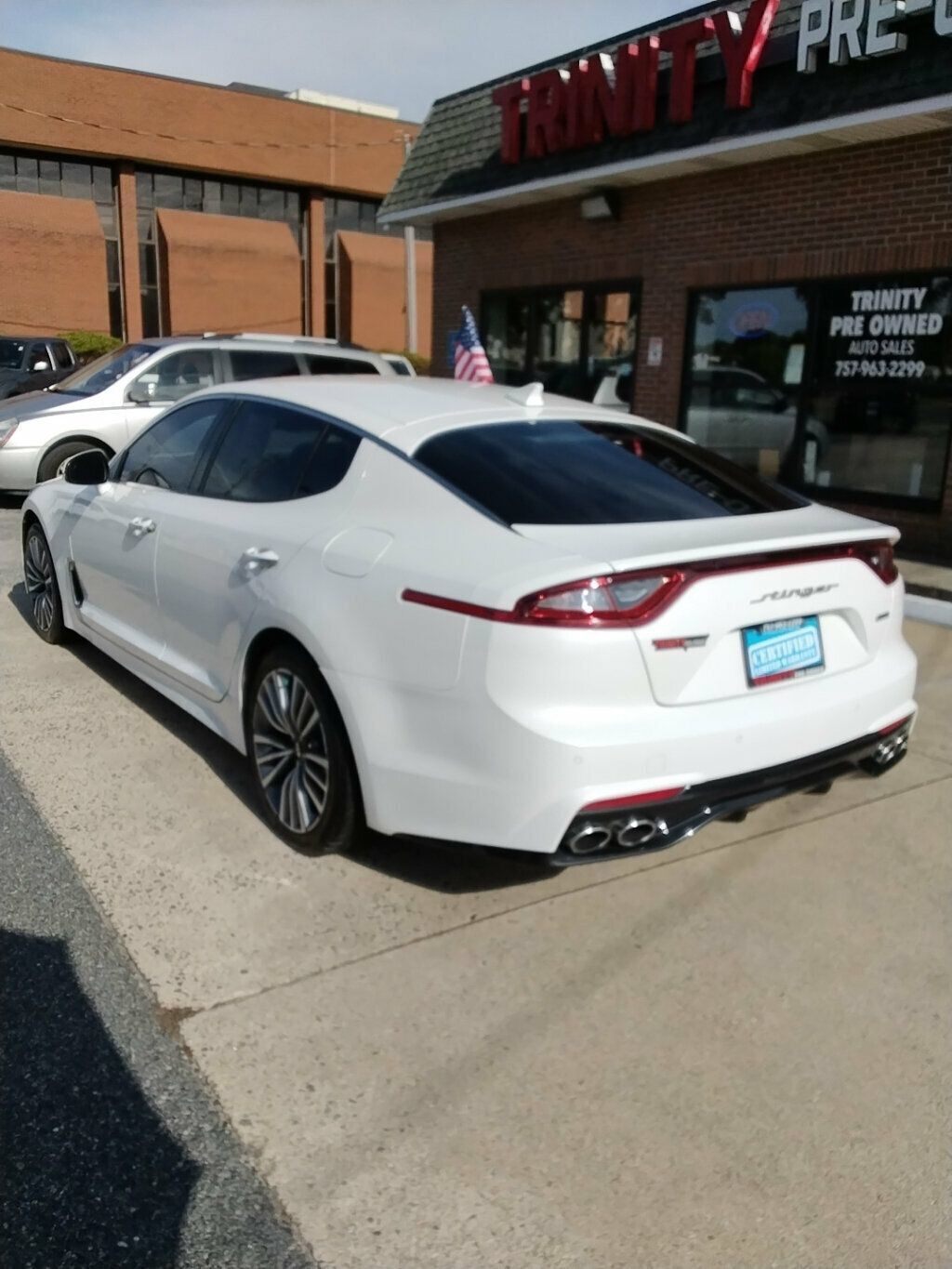 Used 2019 Kia Stinger AWD/4WD image 2