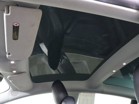 Used 2022 Tesla Model 3 Long Range image 19