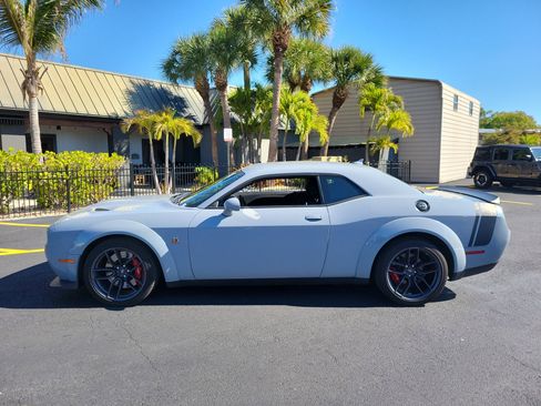 Used 2020 Dodge Challenger R/T Scat Pack RWD image 8