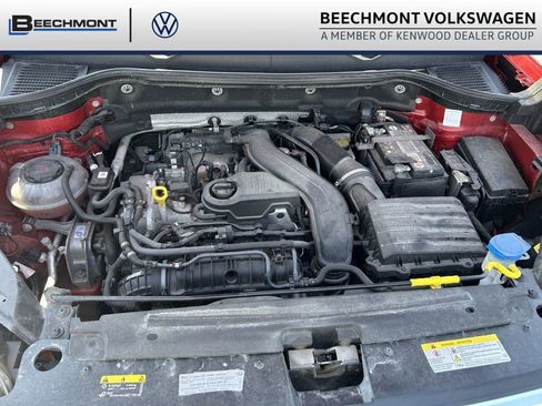 Used 2023 Volkswagen Taos SE w/ Panoramic Sunroof Package AWD/4WD image 29