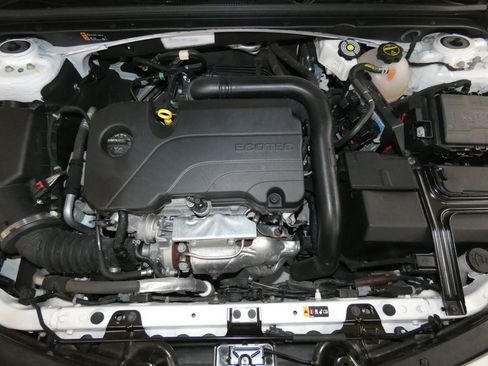 Used 2024 Chevrolet Malibu LT FWD image 24