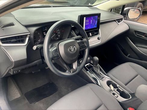 Used 2024 Toyota Corolla LE FWD image 17