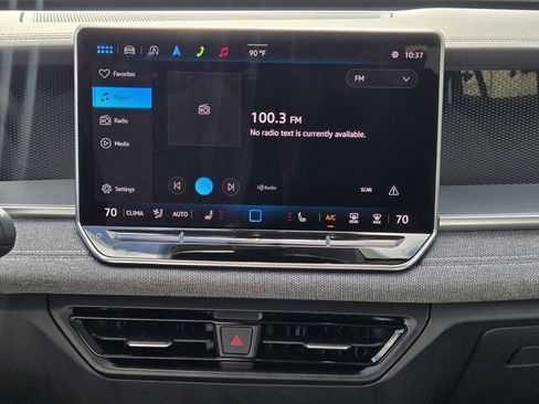 Certified 2025 Volkswagen Tiguan S image 17