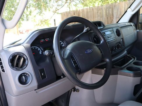Used 2012 Ford E-250 and Econoline 250 w/ Commercial Cargo Van Pkg RWD image 18