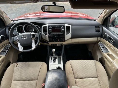 Used 2012 Toyota Tacoma PreRunner image 20