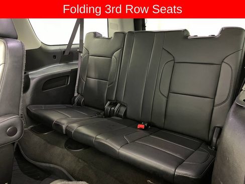 Used 2016 Chevrolet Suburban LT RWD image 13