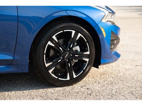 Used 2024 Kia K5 GT-Line w/ GT-Line Premium Package FWD image 10