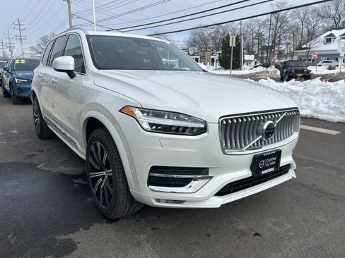 Certified 2025 Volvo XC90 B6 Plus image 6