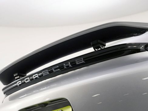 Used 2018 Porsche 718 Cayman S w/ Sport Chrono Package image 45